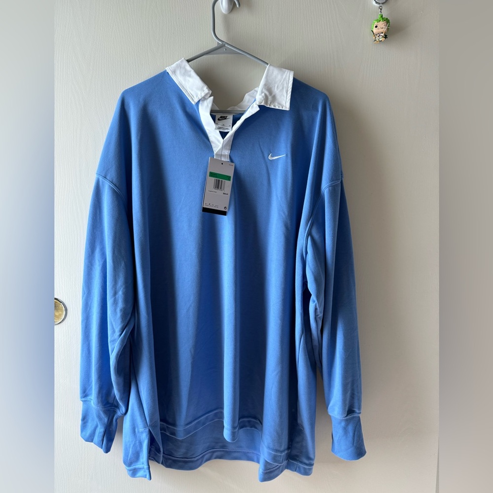 Nike Sportswear Essential
Women's Oversized Long-Sleeve Polo